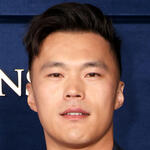 John Harlan Kim alla première di Cruel Intentions sul red carpet di Los Angeles presso l'Ebell Club di Los Angeles il 19 novembre 2024 a Los Angeles, California