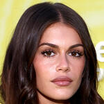 Kaia Gerber partecipa alla proiezione e all'after-party di Overcompensating all'Hollywood Palladium il 14 maggio 2025 a Los Angeles, California