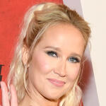 Anna Camp partecipa alla proiezione speciale di YOU - Stagione 5 NYC al Paris Theater il 23 aprile 2025 a New York