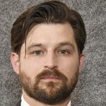 Kevin Bigley partecipa alla proiezione speciale e al red carpet della seconda stagione di Upload di Prime Video presso The West Hollywood Edition l'8 marzo 2022 a West Hollywood, California