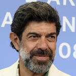 L'attore Pierfrancesco Favino al photocall del film Il Maestro di Andrea Di Stefano alla 82a Mostra del Cinema di Venezia