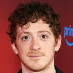 Ethan Slater partecipa alla première e all'after-party della seconda stagione di Gen V al Silver Screen Theater presso il Pacific Design Center il 10 settembre 2025 a West Hollywood, California.