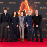 Jack Champion, Bailey Bass, Trinity Jo-Li Bliss, Stephen Lang e Sam Worthington all'Hotel Principe di Savoia in occasione dell'anteprima italiana di Avatar: Fuoco e Cenere