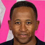 Nyasha Hatendi partecipa alla première britannica di 'Agatha Christie's Seven Dials' di Netflix al May Fair Hotel il 13 gennaio 2026 a Londra, Inghilterra