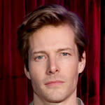 Hunter Parrish partecipa alla première newyorkese di Scarpetta di Prime Video il 3 marzo 2026 a New York