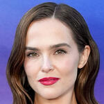 Zoey Deutch alla première di 'Messaggi per Isabelle' di Netflix al TUDUM Theater il 16 giugno 2026 a Hollywood, California