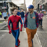 Tom Holland e regista Destin Daniel Cretton sul set di Spider-Man: Brand New Day