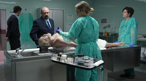 Muertos S.r.l. 1x01 - First Lookk