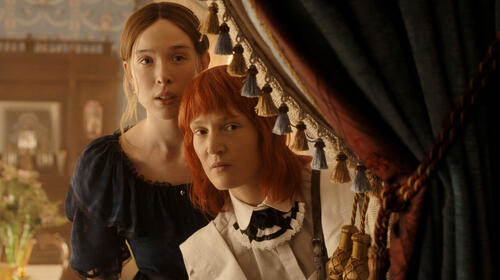 (S-D) Ella Beatty come Lizzie Borden, Vicky Krieps come Maggie Sullivan in Monster: La storia di Lizzie Borden 1x06